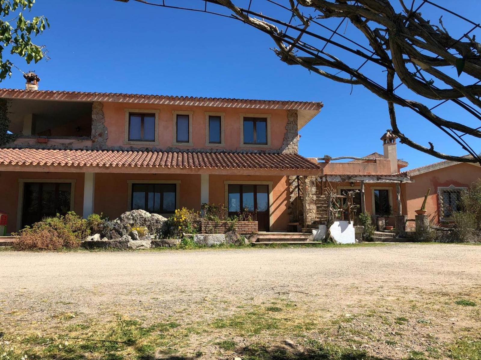 Vila Sa Tanchitta Ula Tirso Exteriér fotografie