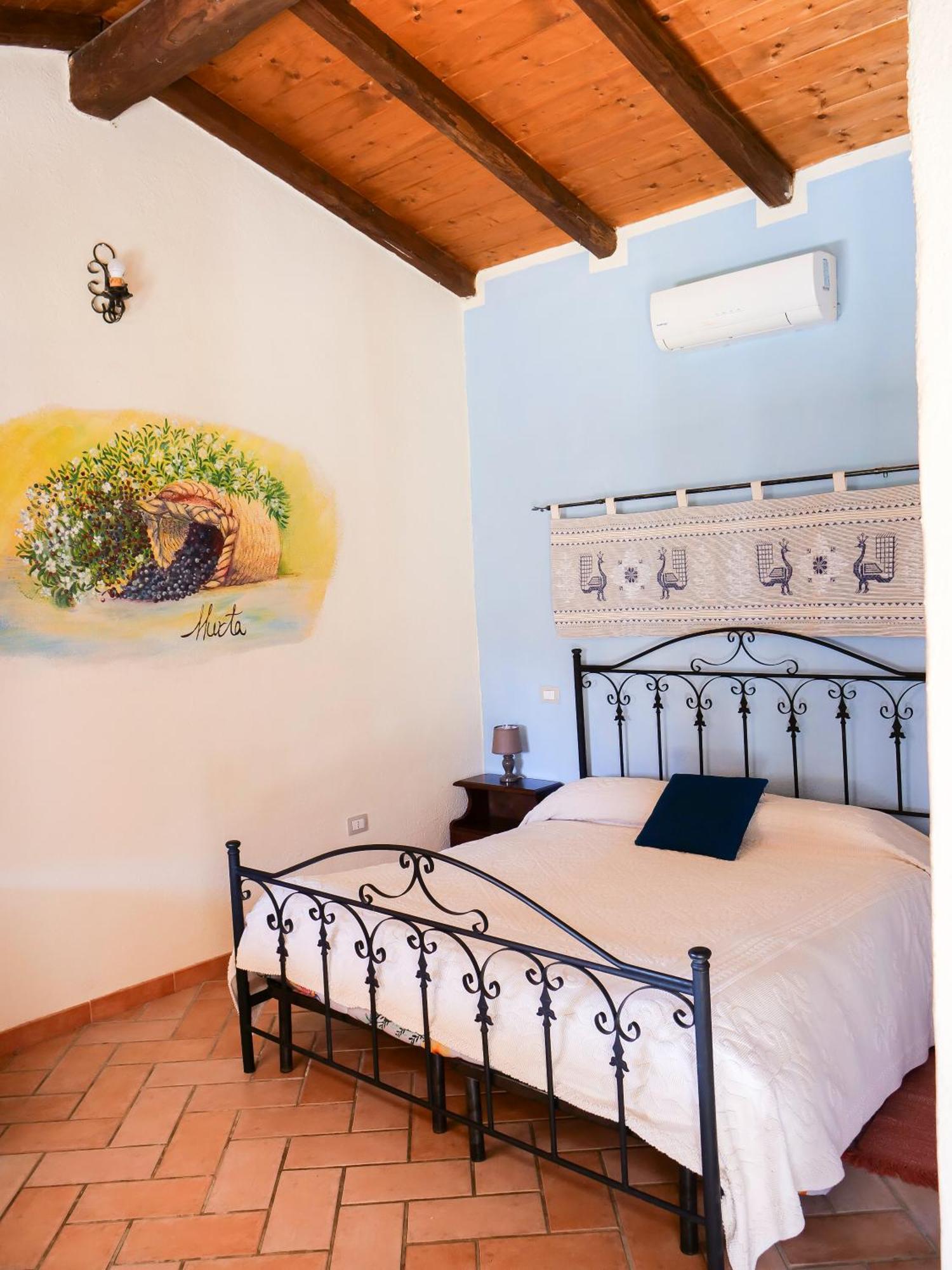 Vila Sa Tanchitta Ula Tirso Exteriér fotografie